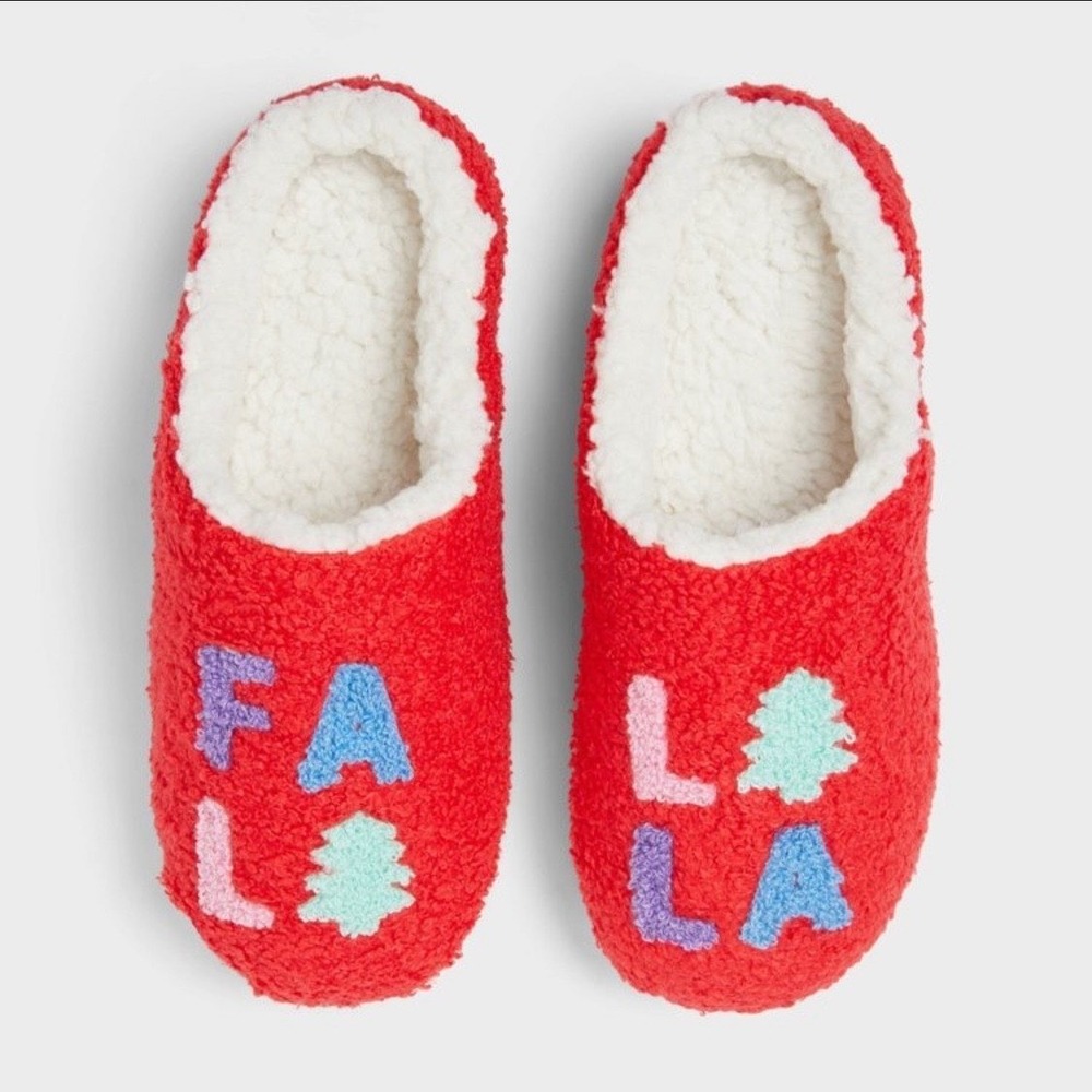 Red Holiday Fa La La Sherpa Lined Slippers Women's Size M